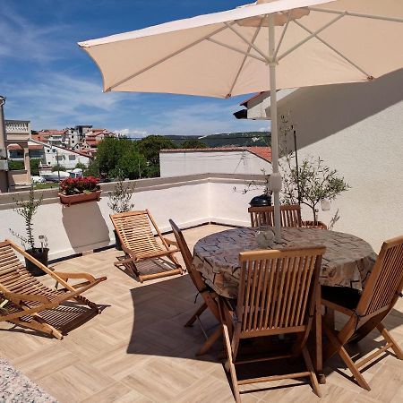 Appartements Dominique, With Private Terrace Supetarska Draga Bagian luar foto